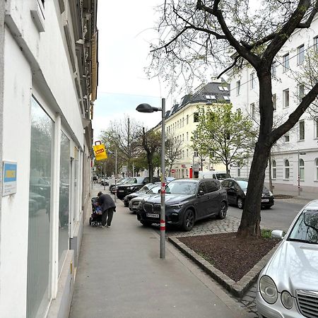 Traumhafte Wohnung Fuer 2, Walk In Dusche, Extra Kueche, Nespresso, Zentral Wenen Buitenkant foto